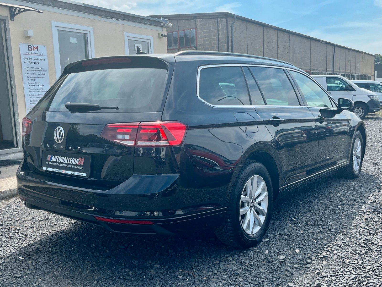 Fahrzeugabbildung Volkswagen Passat Variant 2.0 TDI Aut. Business Navi AHK AC