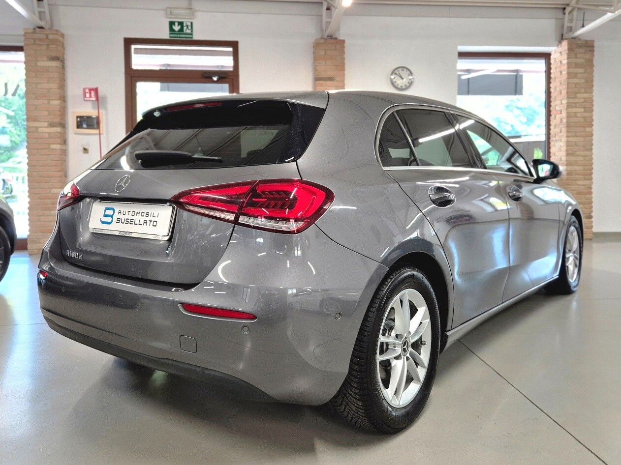Mercedes-Benz Mercedes-benz A 180 d Automatic Sport foto 14