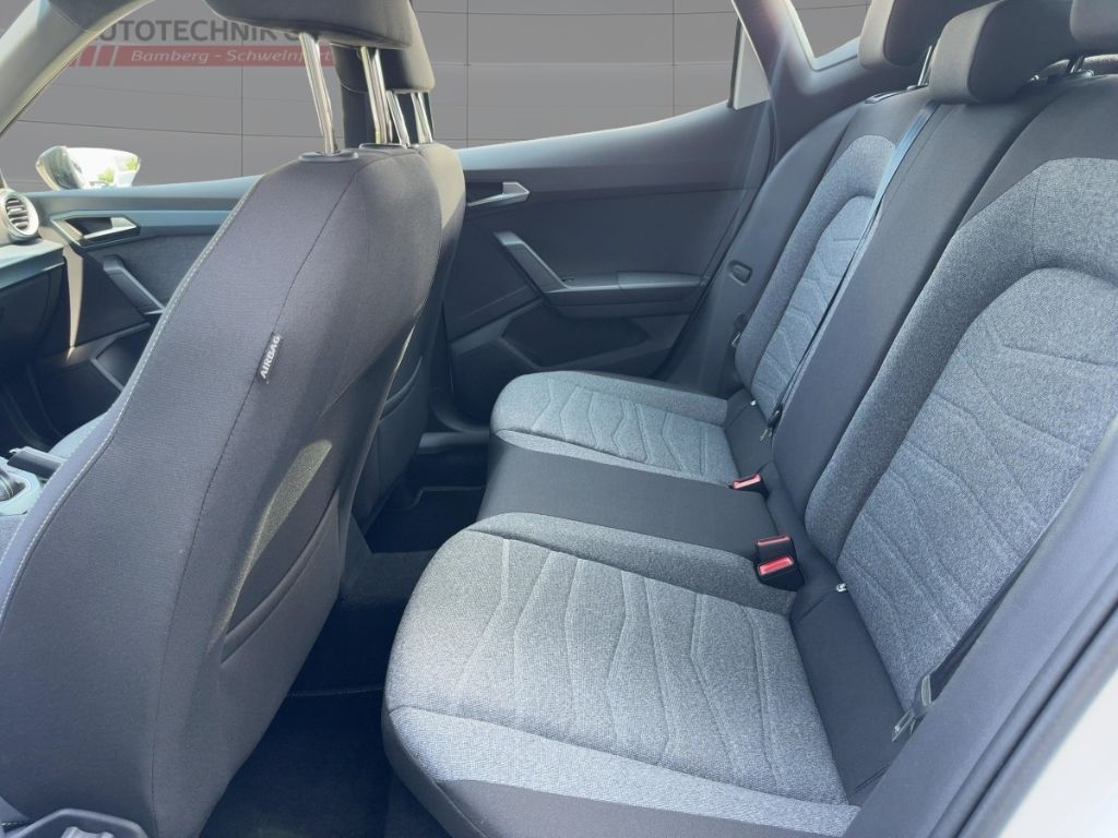 Fahrzeugabbildung SEAT Arona Xperience NAVI  RÜCKFAHRK. VOLL- LED