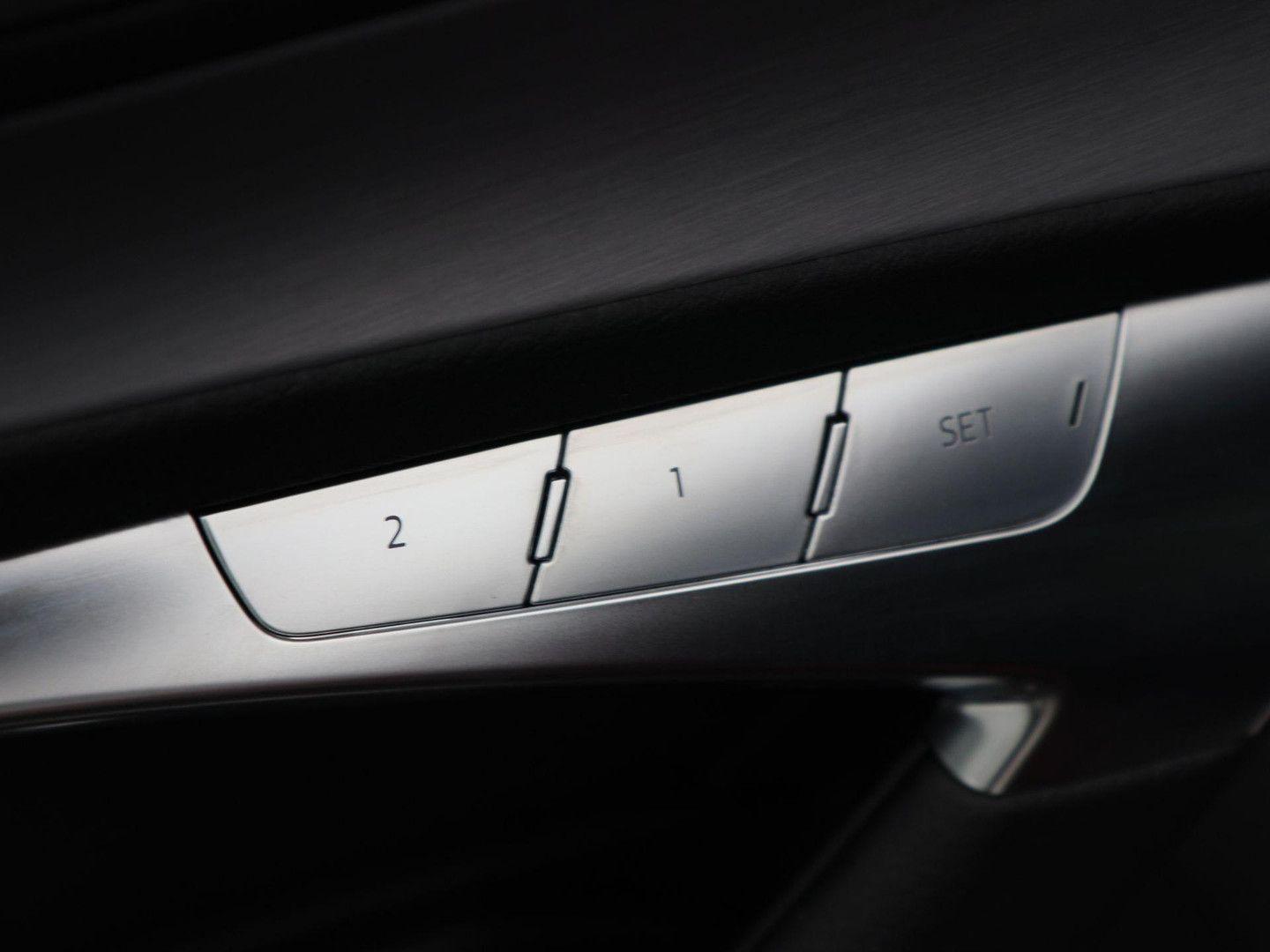 Audi A6 Limousine 40 TFSi 204 Pk S-Line Competition, миниатюра 21