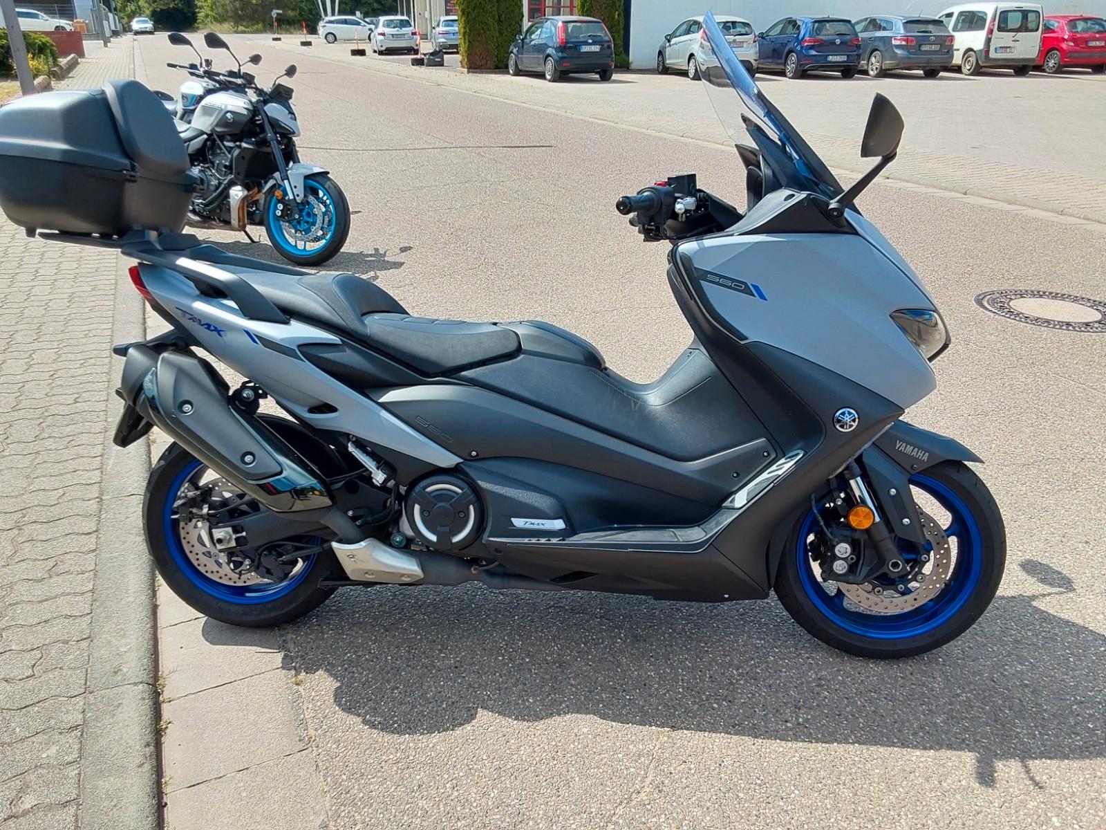 Yamaha T Max 560