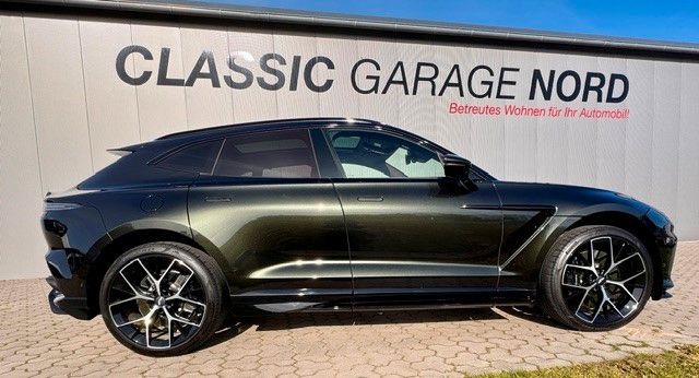 ASTON MARTIN DBX