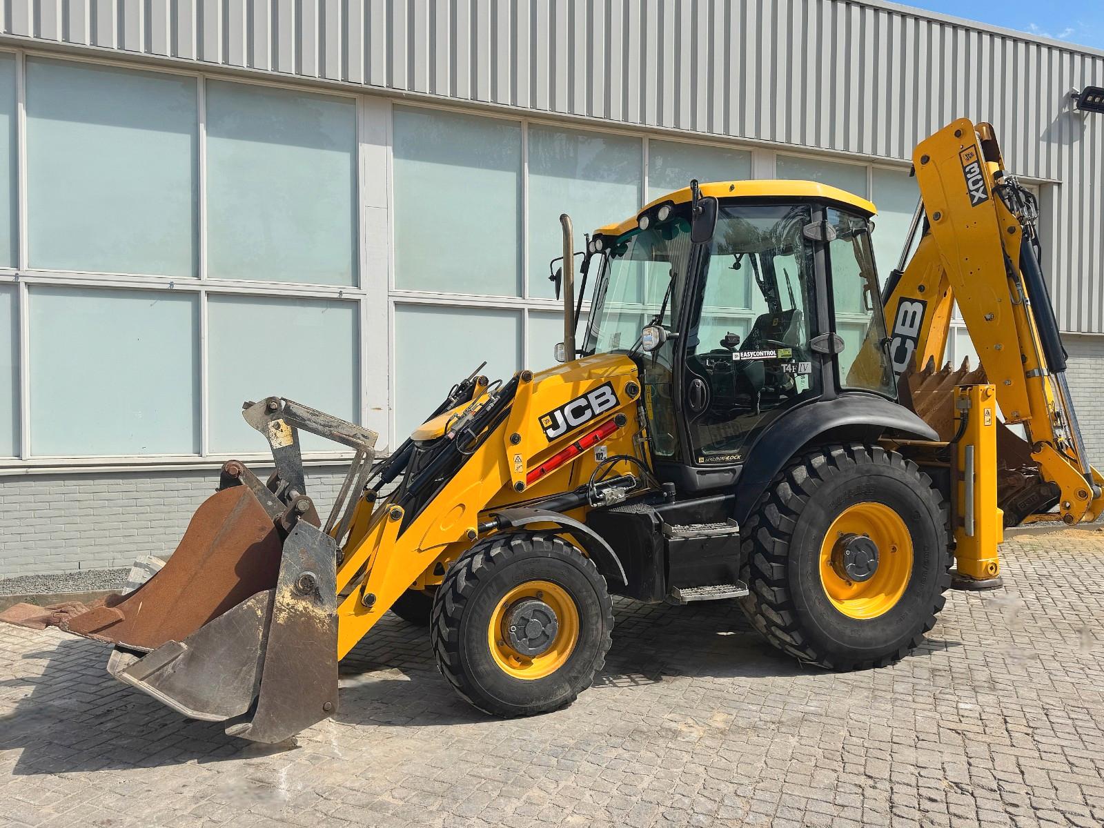 JCB 3CX   2017
