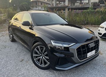 Audi Q8 - 1