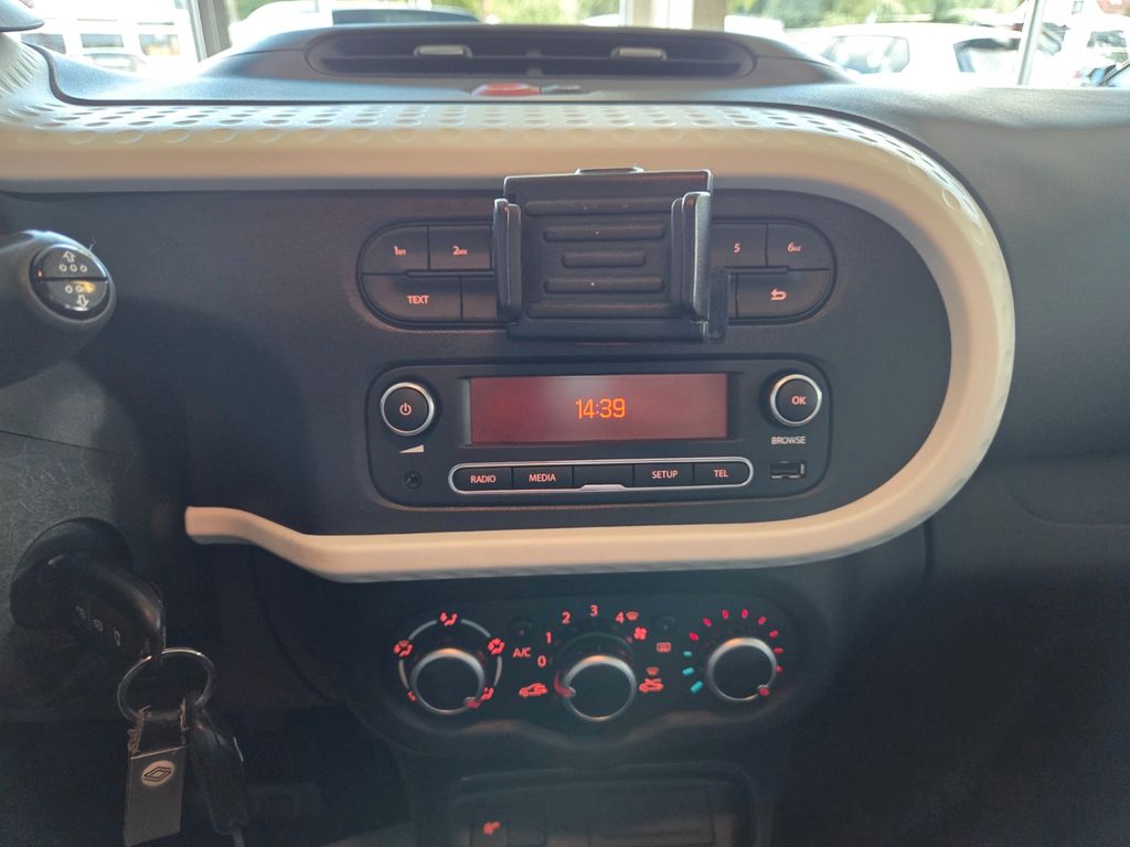 Renault Twingo Limited HU AU NEU KLIMAANLAGE – Ansicht 15