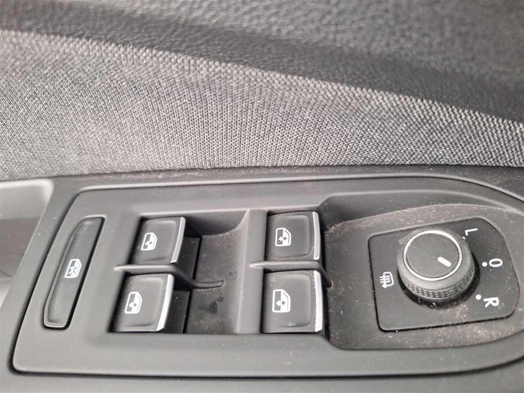 Volkswagen Golf Variant Life 2.0 TDI DSG Navi AHK, миниатюра 15