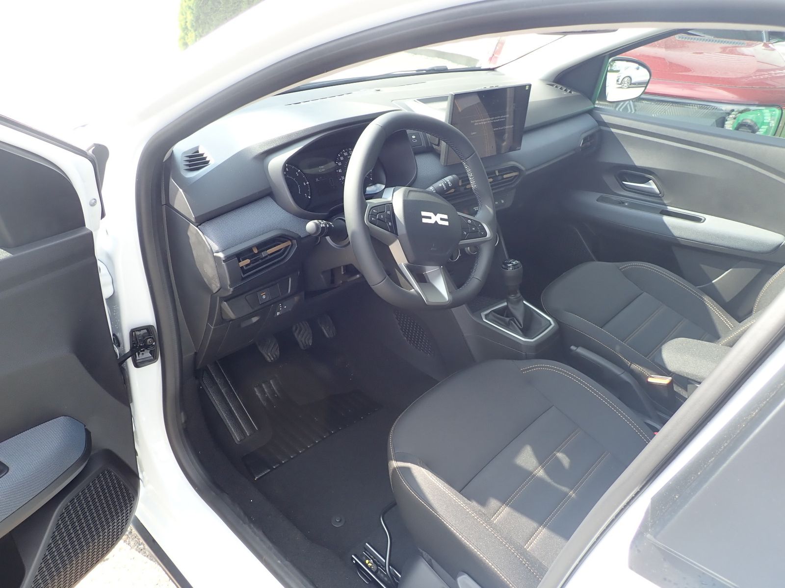 Fahrzeugabbildung Dacia Sandero Stepway Expression TCe 110