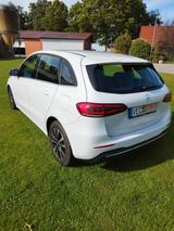 Mercedes-Benz B 200 d DCT -  Kamera, elektr. Heckklappe - mit Diesel-Antrieb: mit Klimaautomatik, Elektr Heckklappe