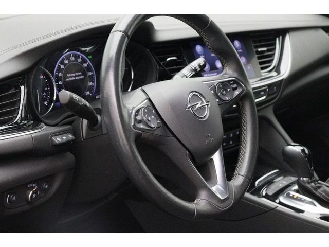Fahrzeugabbildung Opel Insignia B Sports Tourer 2.0 Elegance LED ACC RK