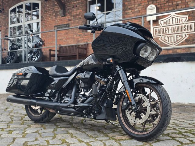 Harley-Davidson FLTRXST Road Glide ST