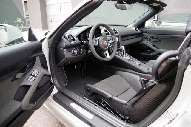 Porsche 718 Spyder*KREIDE,Vollschale,Appro.0226,U-Frei*