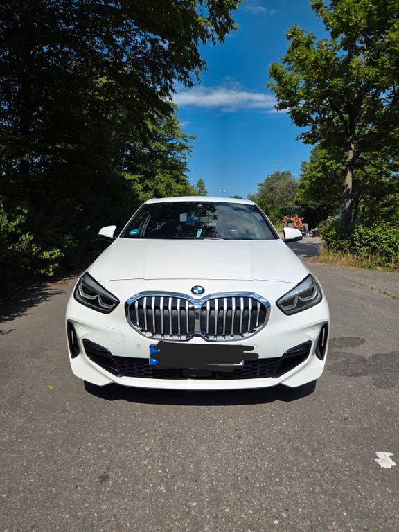 Image of BMW 118