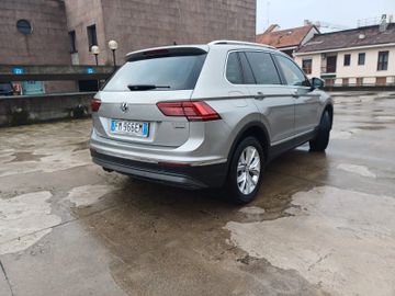 Volkswagen Tiguan - 4