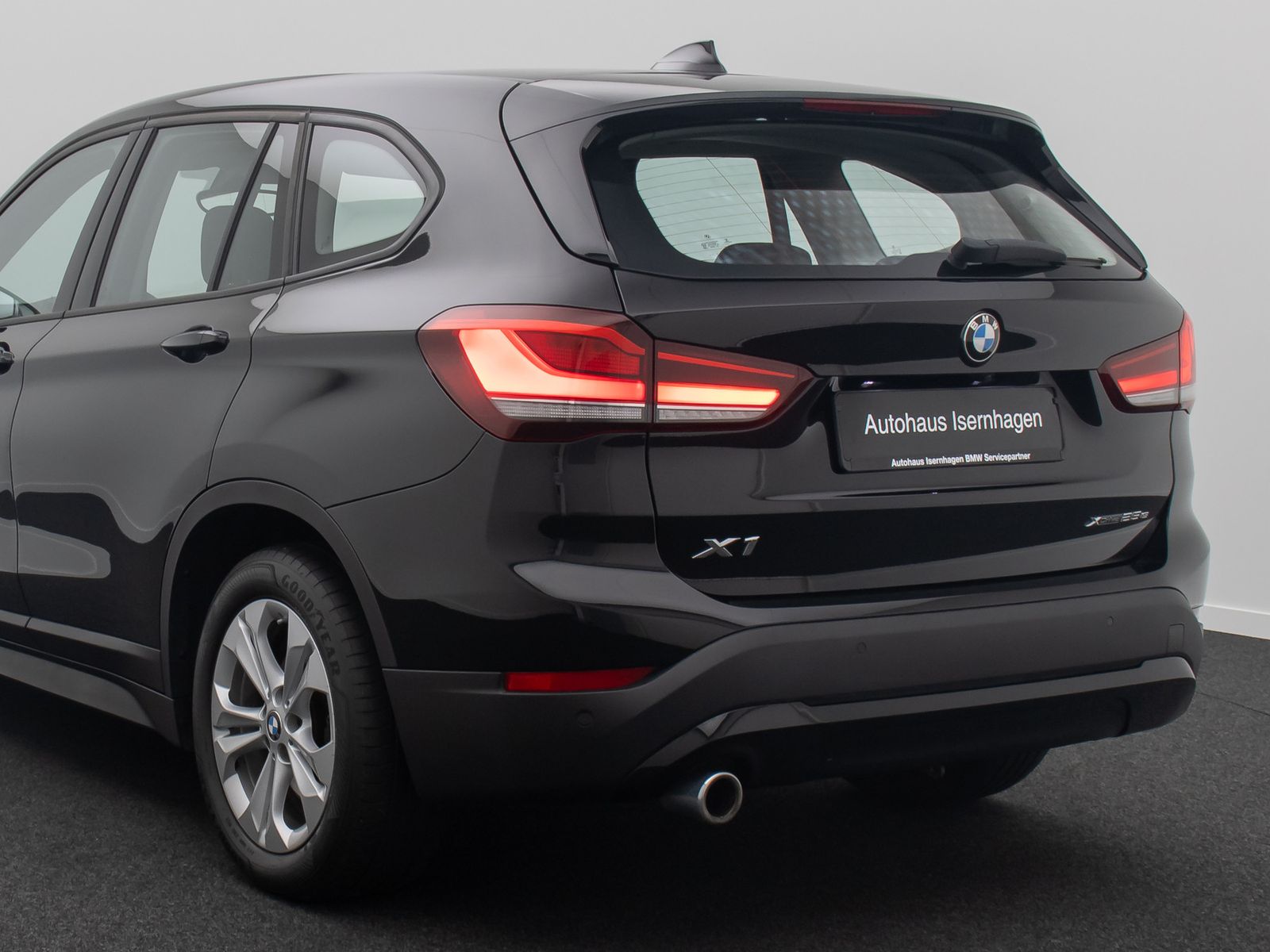Fahrzeugabbildung BMW X1 xD25e Kamera DAB HiFi AHK Navi Geschwindigreg
