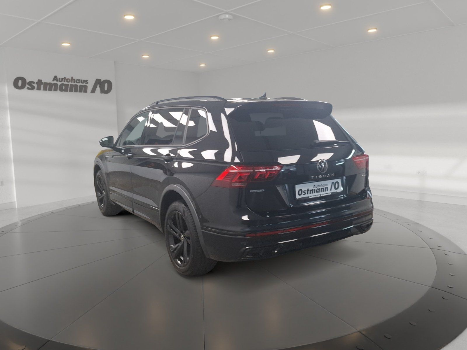 Volkswagen Tiguan Allspace R-Line 4Motion AHK HUD DCC STH foto 2