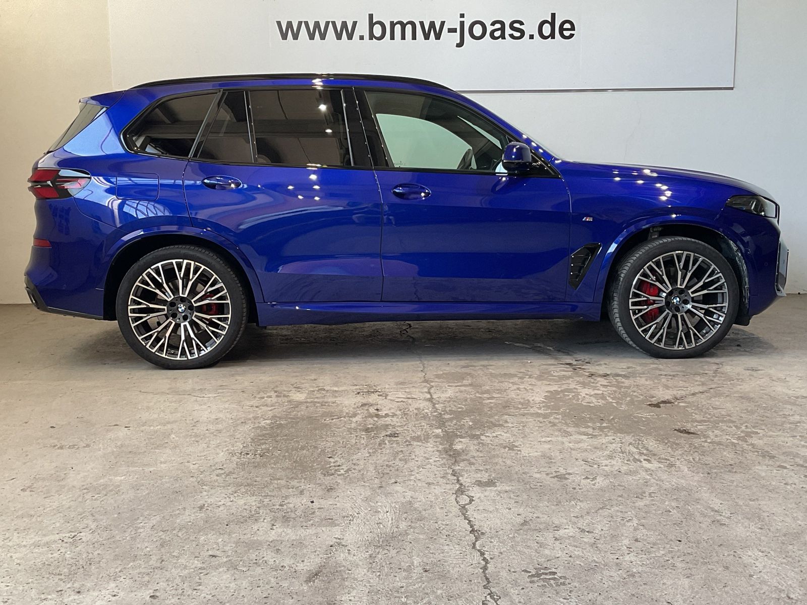 Fahrzeugabbildung BMW X5 xDrive40d Aktivlenkung, Sitzbelüftung, Standh