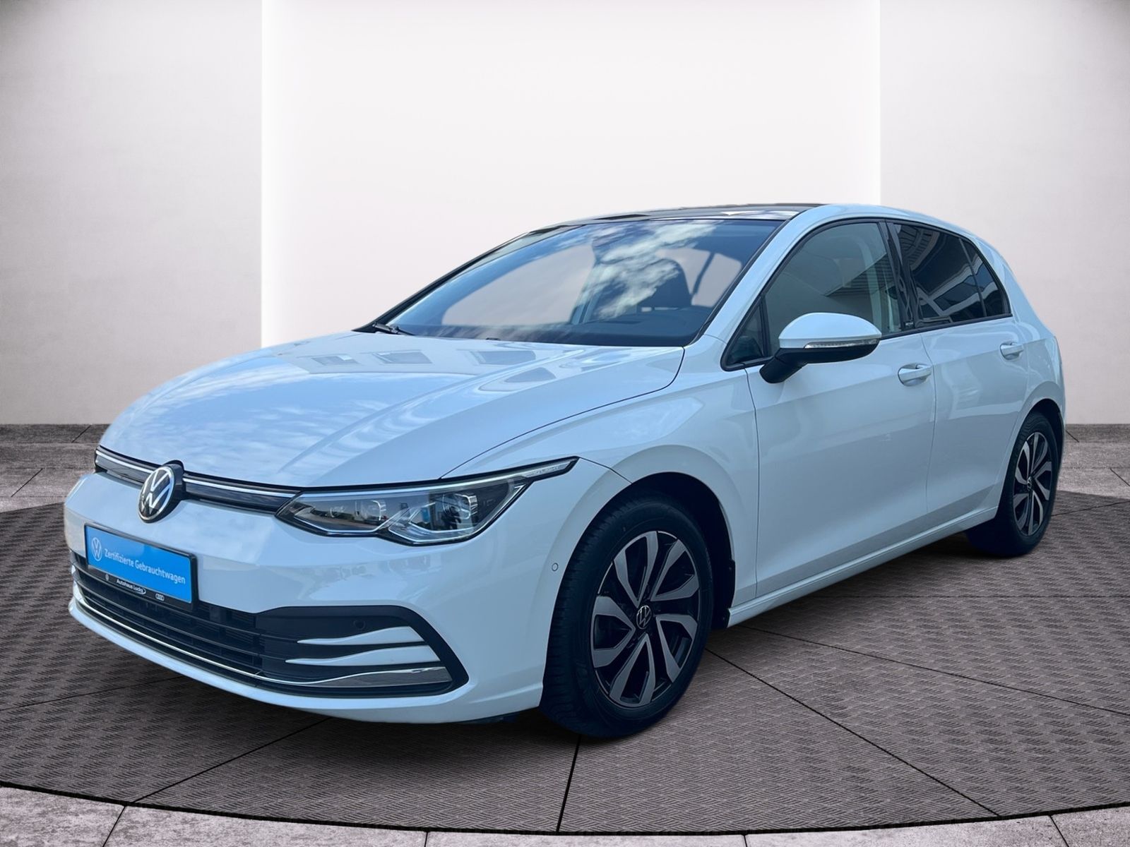 Volkswagen Golf VIII Active 2.0 TDI DSG Matrix Pano AHK HuD foto 2