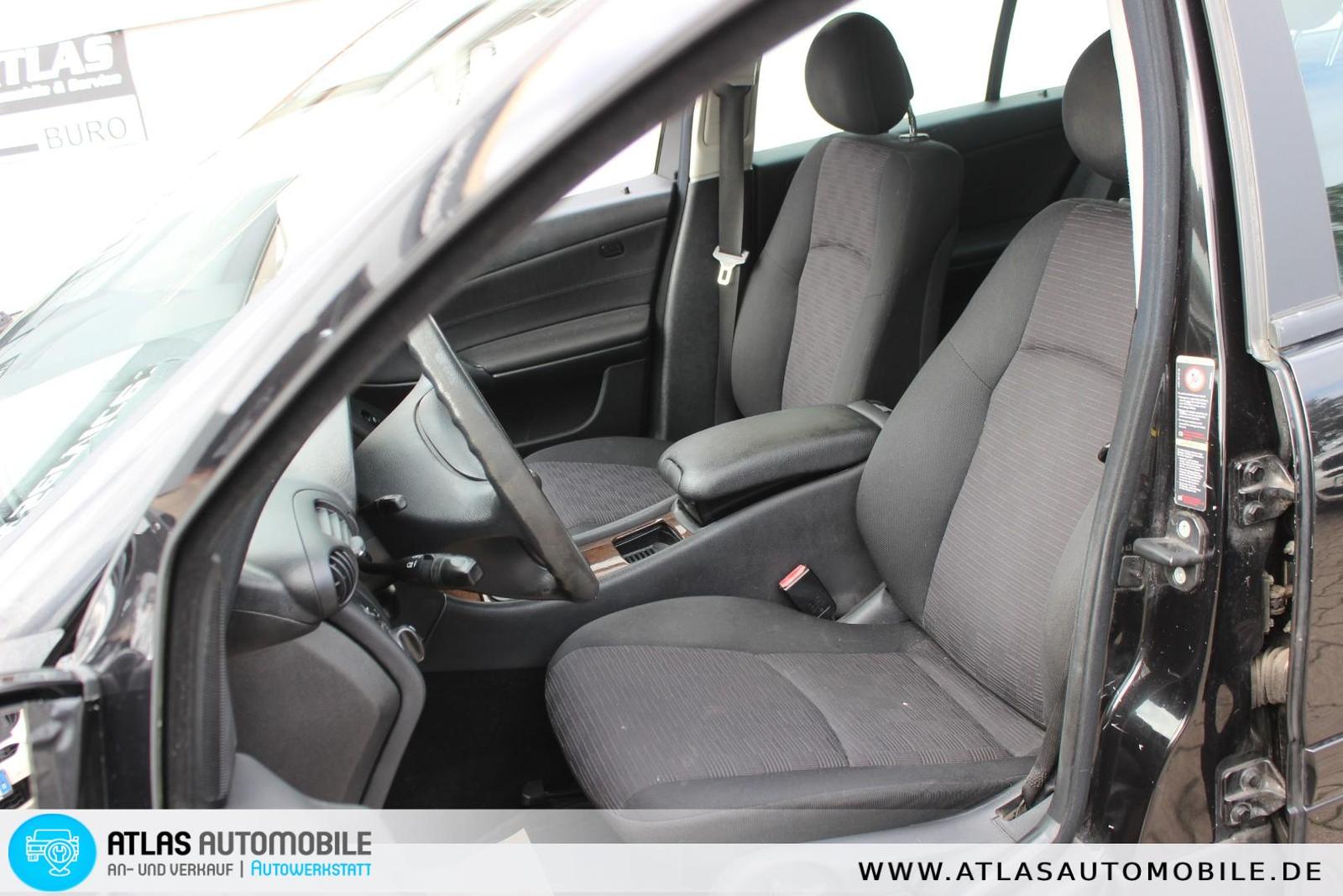 Mercedes-Benz C220 2004 — photo 6