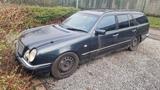 Mercedes-Benz Mercedes Benz E420 Avantgarde - Mercedes-Benz E 420 mit Benzin-Antrieb