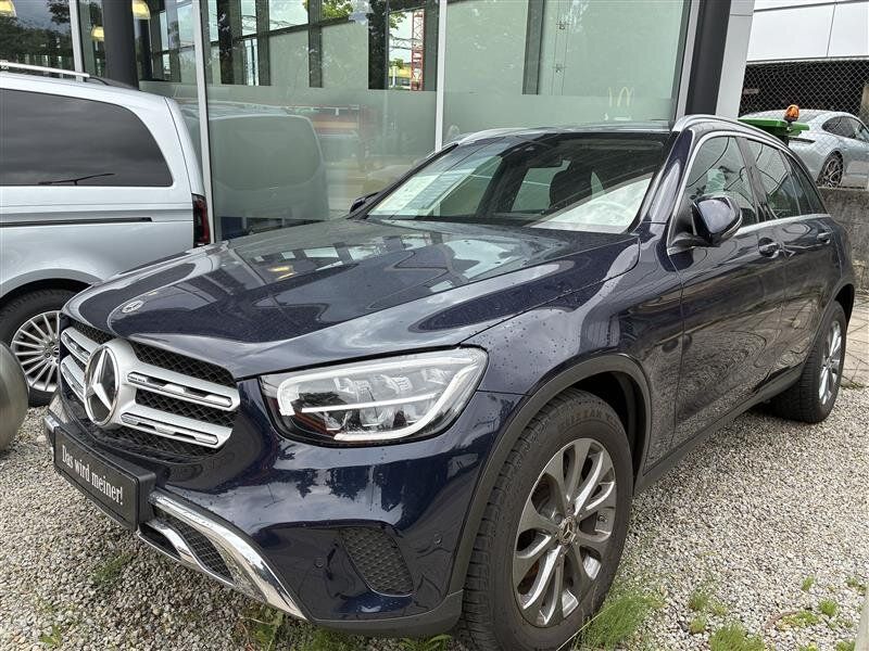 Image of Mercedes-Benz GLC 220