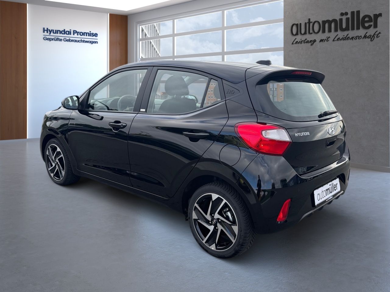Fahrzeugabbildung Hyundai i10 TREND NAVI*KLIMAAT*TEMPOM*DAB*SHZ*LHZ*DAB*