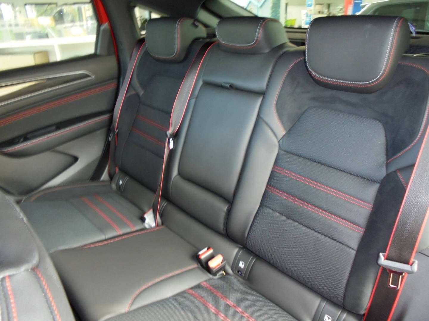 Fahrzeugabbildung Renault ARKANA R.S. LINE TCe 160 EDC