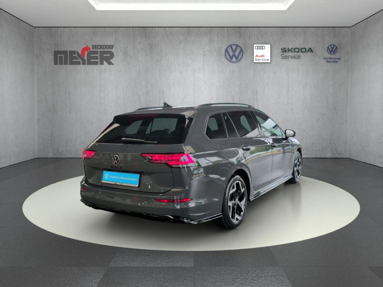 Golf Variant R-Line 1.5 eTSI DSG Klima Navi