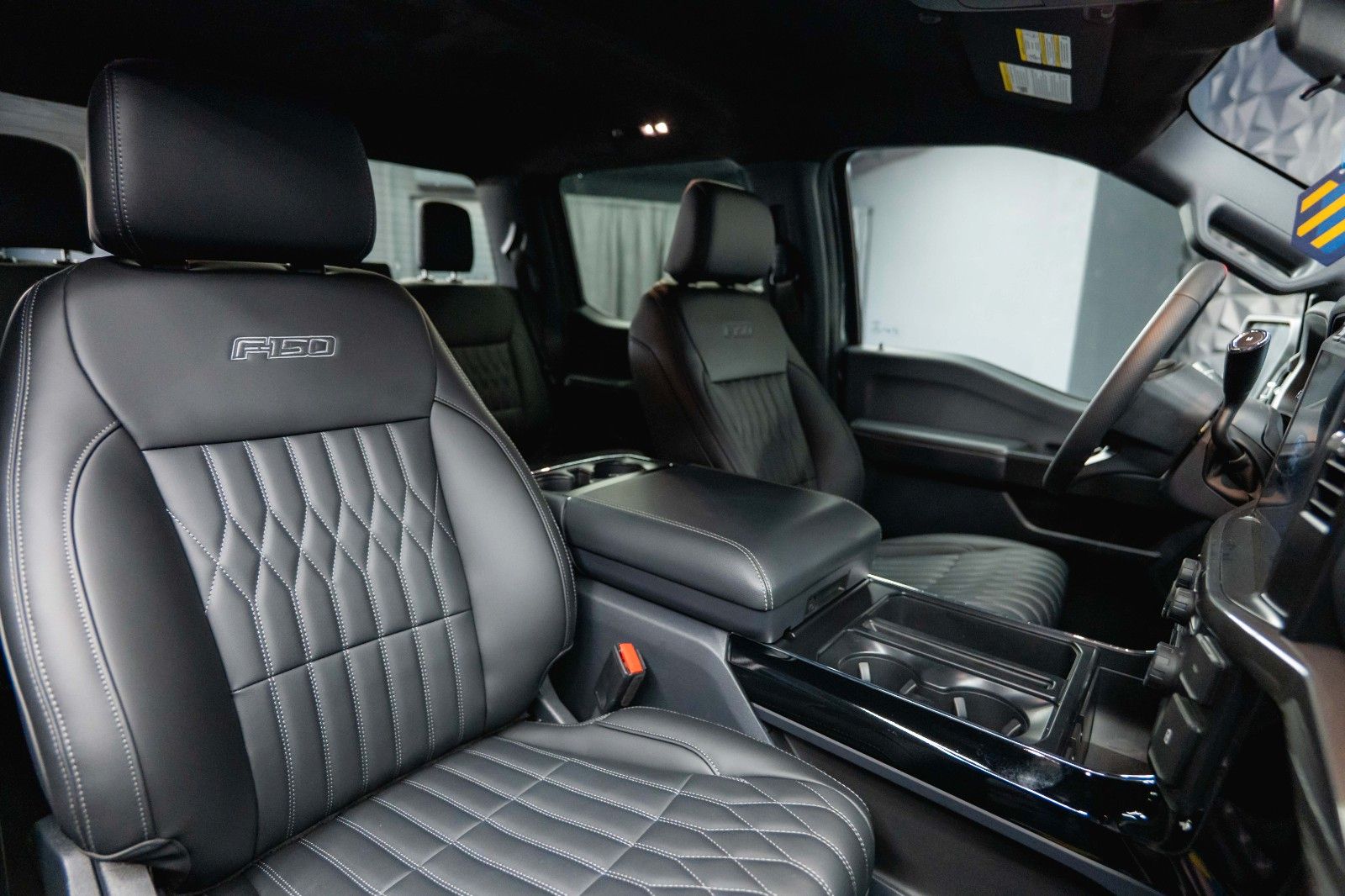 Fahrzeugabbildung Ford F150 5.0L V8 4x4 Offroad SuperCrew RAPTOR 19%