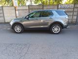Land Rover Discovery 4X4 HSE AUTO - Land Rover Behindertengerecht