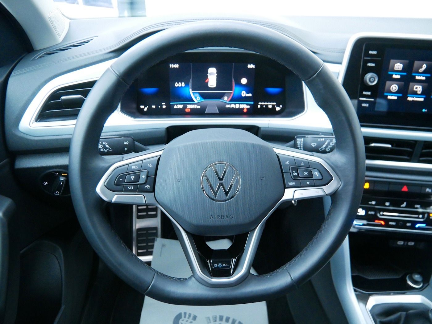 Fahrzeugabbildung Volkswagen T-Roc 1.0 TSI GOAL NEU35T ACC SHZ LED Allwetter