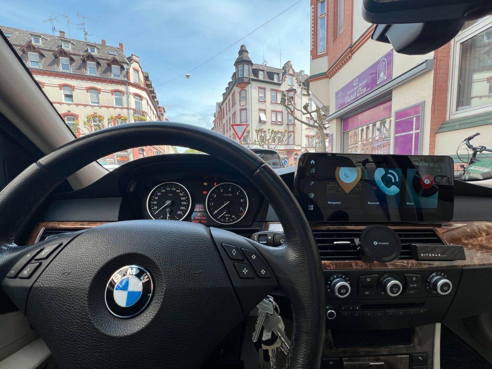 BMW 525