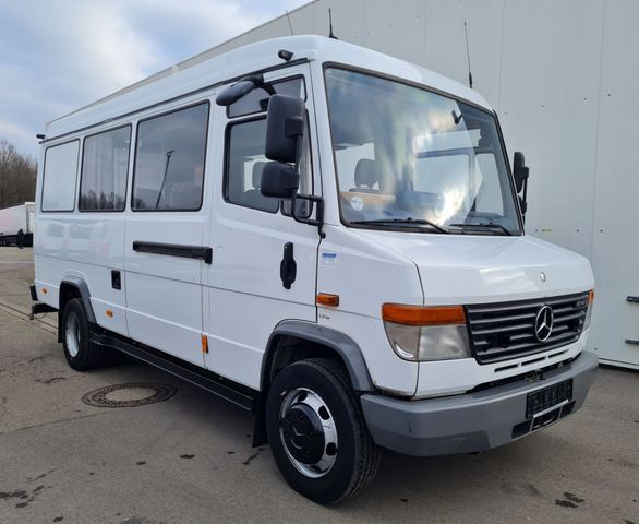 Mercedes-Benz 814 D Vario 10 Sitzer Mannschaftswagen Polizei