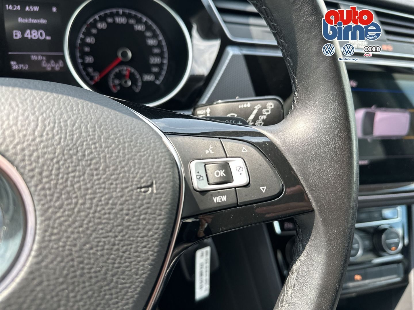 Touran 1.5 TSI DSG Active 7-Sitze StandHZG Navi 
