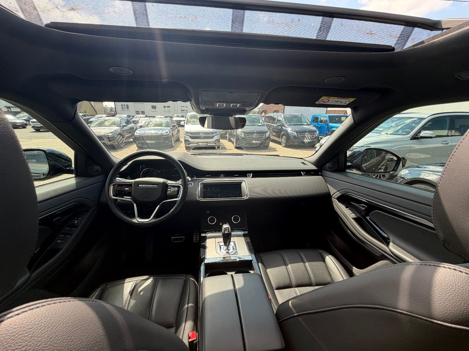 Fahrzeugabbildung Land Rover Range Rover Evoque S Hybrid /R-DYNAMIC/PANO/KAM