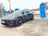 Tesla Model Y Performance Dual Motor AWD Performance - Tesla Model Y: Von Privat