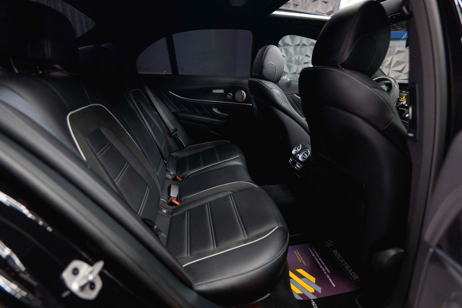 Fahrzeugabbildung Mercedes-Benz E 63 S AMG 4Matic+ Performance Night-Paket *ACC*