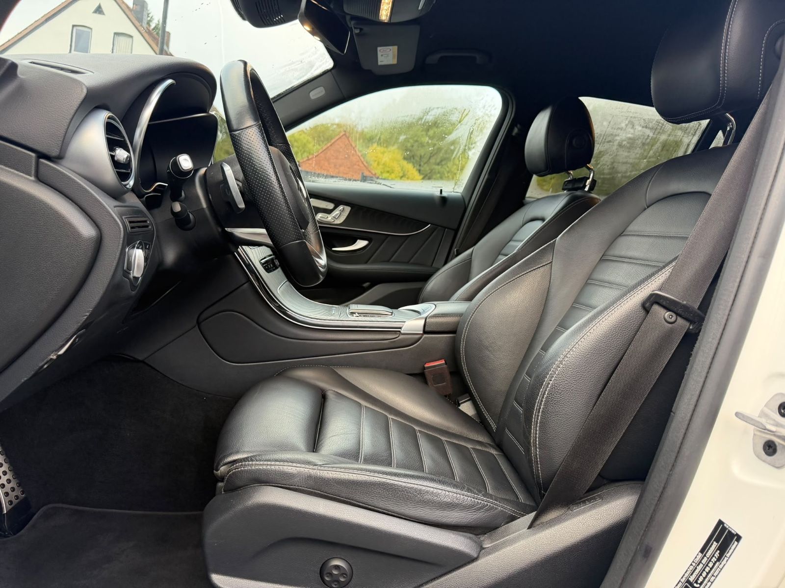 MERCEDES-BENZ GLC 300 de 4Matic AMG-PAKET/AHK/KAMERA – Foto 8