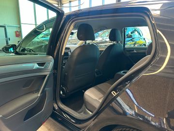 Volkswagen Golf VII Lim. Allstar BMT *Navi*