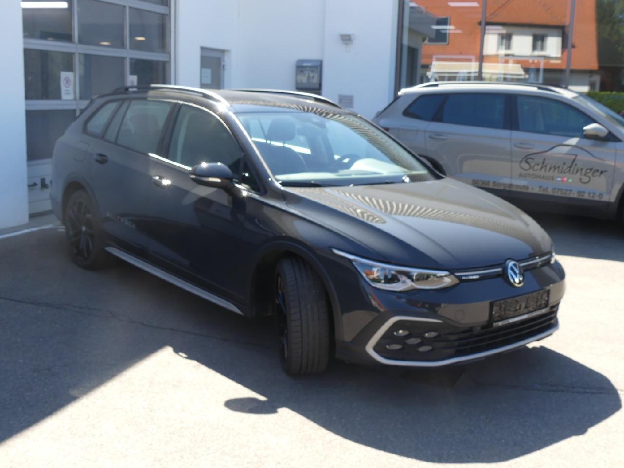 Volkswagen Golf VIII Variant Alltrack 4M 2,0l TDI Sthz/ACC