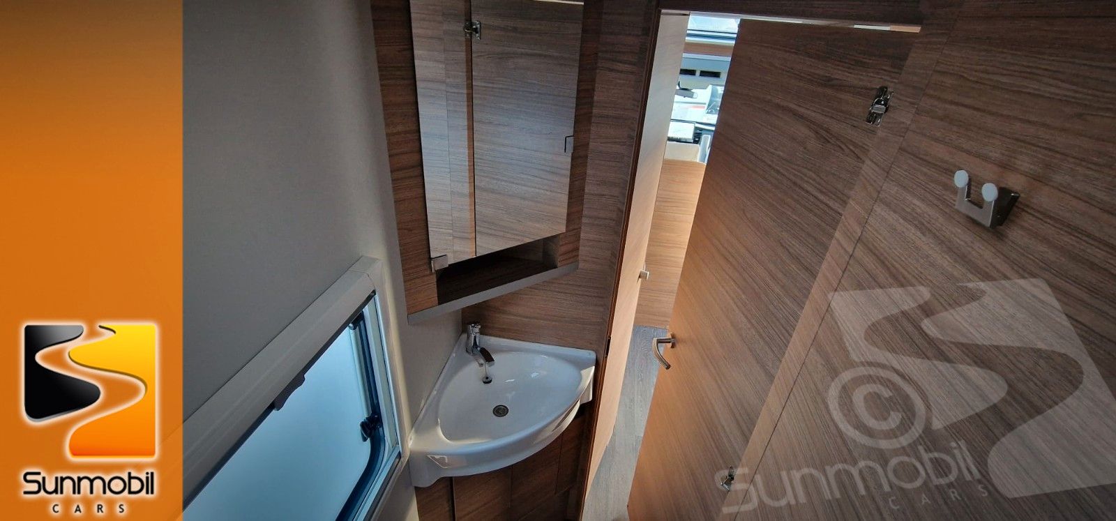 Fahrzeugabbildung Weinsberg CaraLoft 650 MF Ford 165 PS Automat Lithium Akku