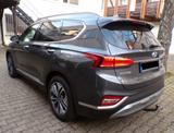 Hyundai SANTA FE 2.2 CRDi Premium 4WD 8AT SEVEN Standhzg - Hyundai SANTA FE: 7 Sitzer