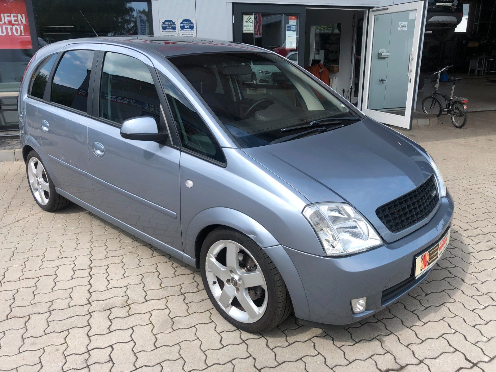 Fahrzeugabbildung Opel Meriva Cosmo Automatik Leder Navi