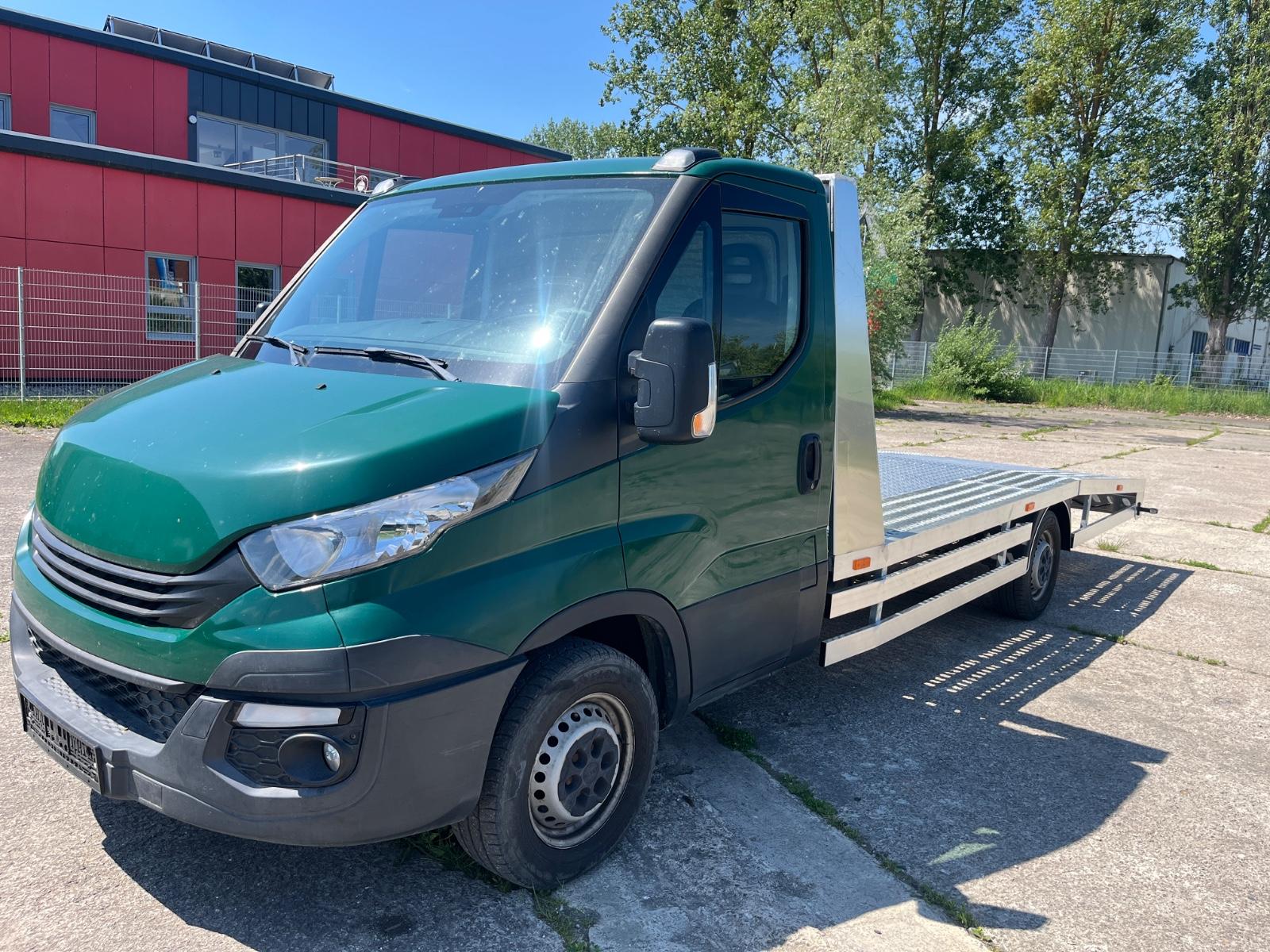 Iveco Daily 2,3 HTP  Abschleppwagen  TÜV / AU  NEU