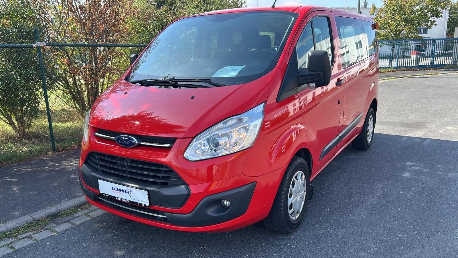 Ford Transit Custom 9 Sitzer / Motor Neu