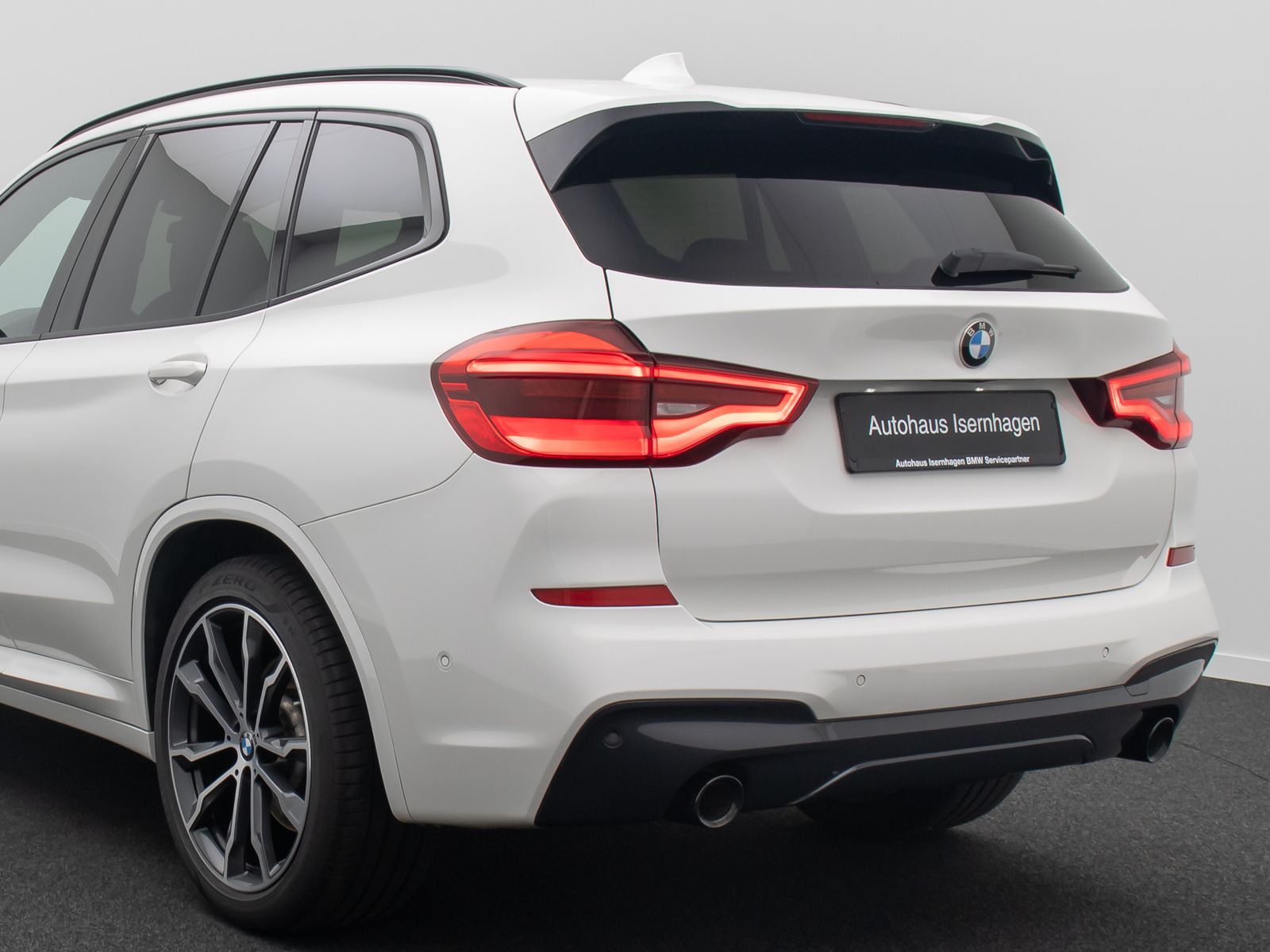 Fahrzeugabbildung BMW X3 xD20d M Sport HUD DisplKey DAB Alarm HiFi 20"