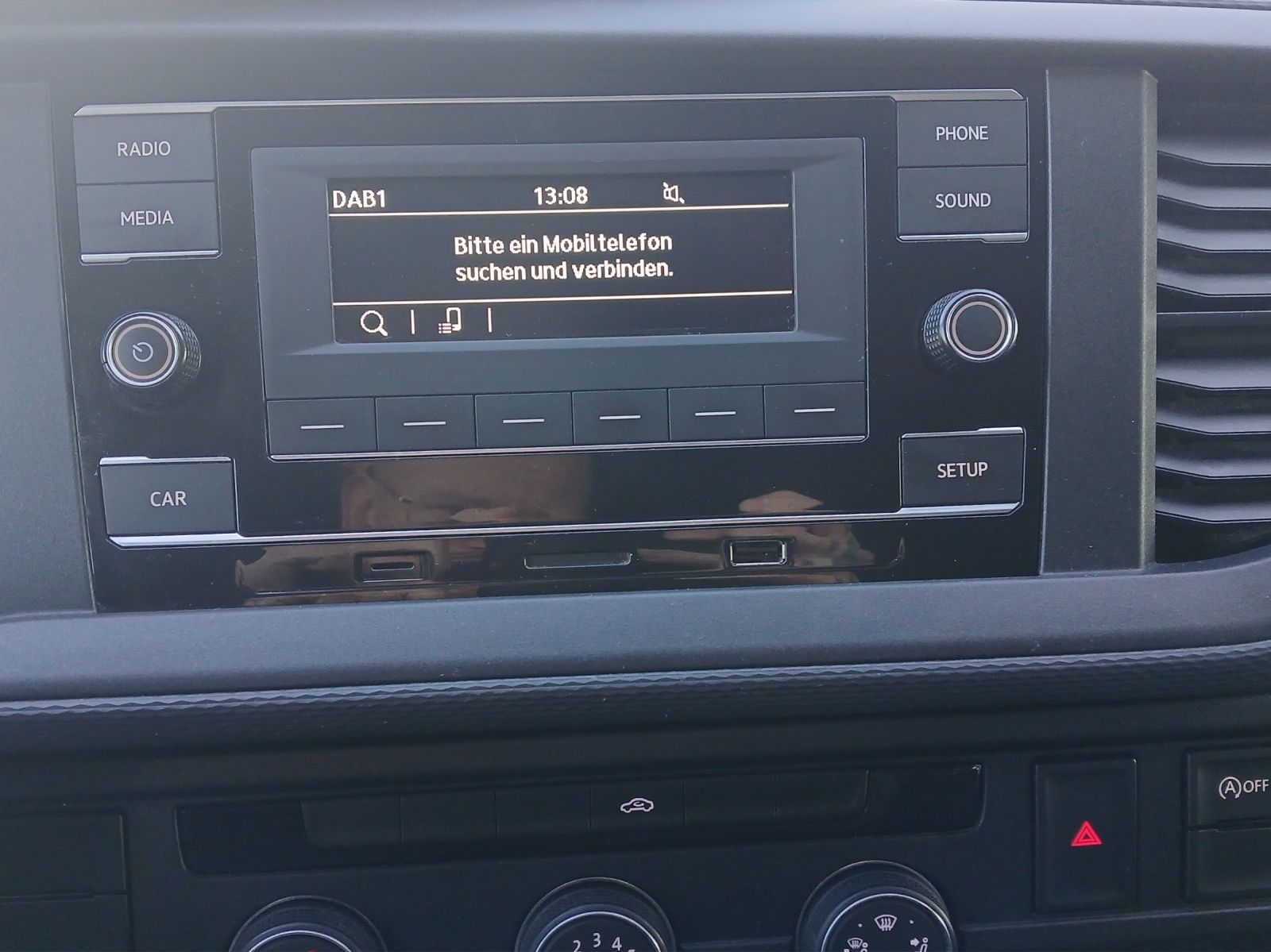 Fahrzeugabbildung Volkswagen T6 Transporter T6.1 TDI Kasten EcoProfi AHK DAB