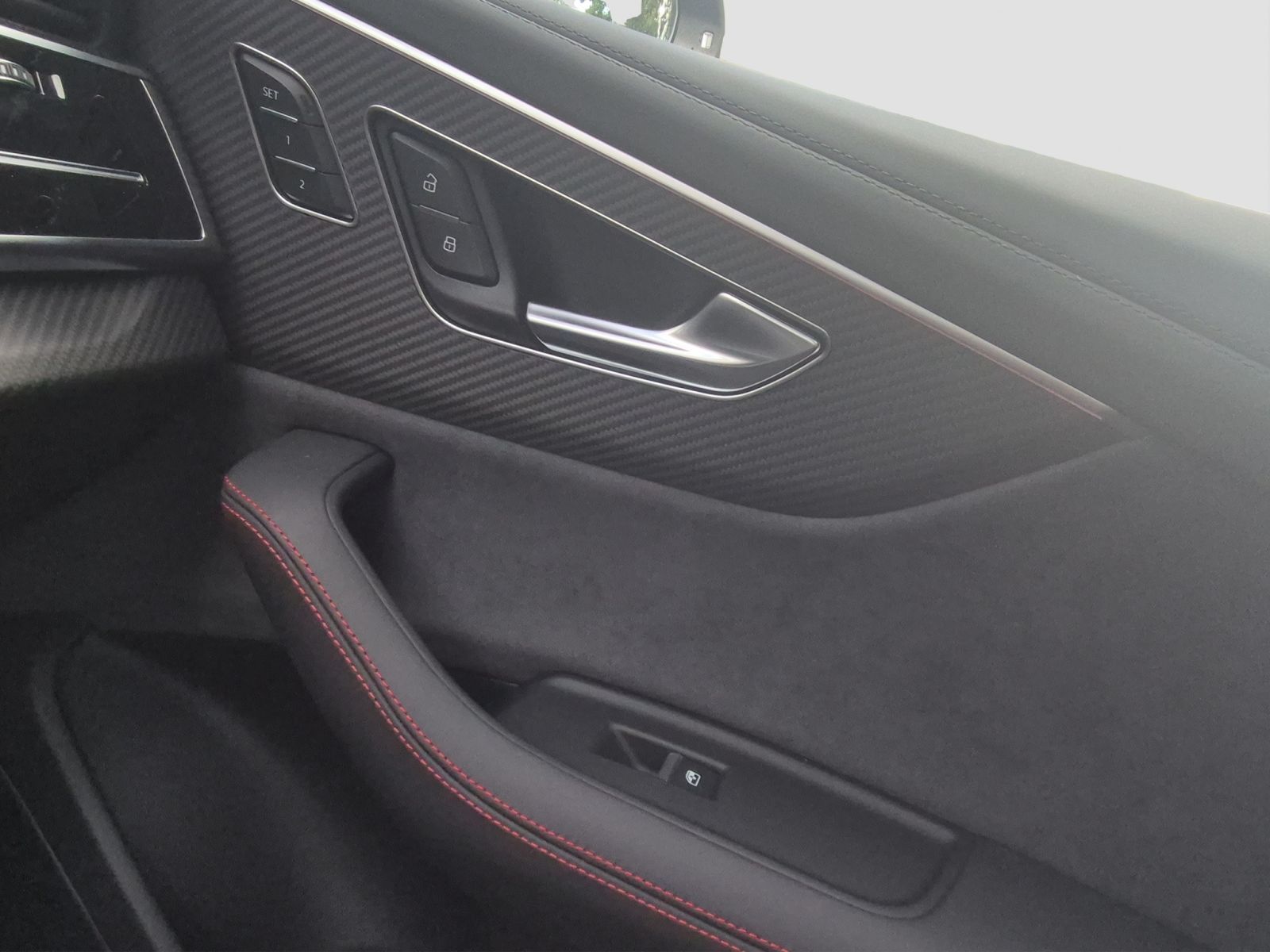 Audi RSQ8 - Bild 17
