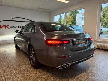 Mercedes E 200 - 5
