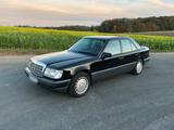 Mercedes-Benz Mercedes Benz W124 300E - Top Zustand - gebrauchte Mercedes-Benz E 300 aus dem Jahr 1991