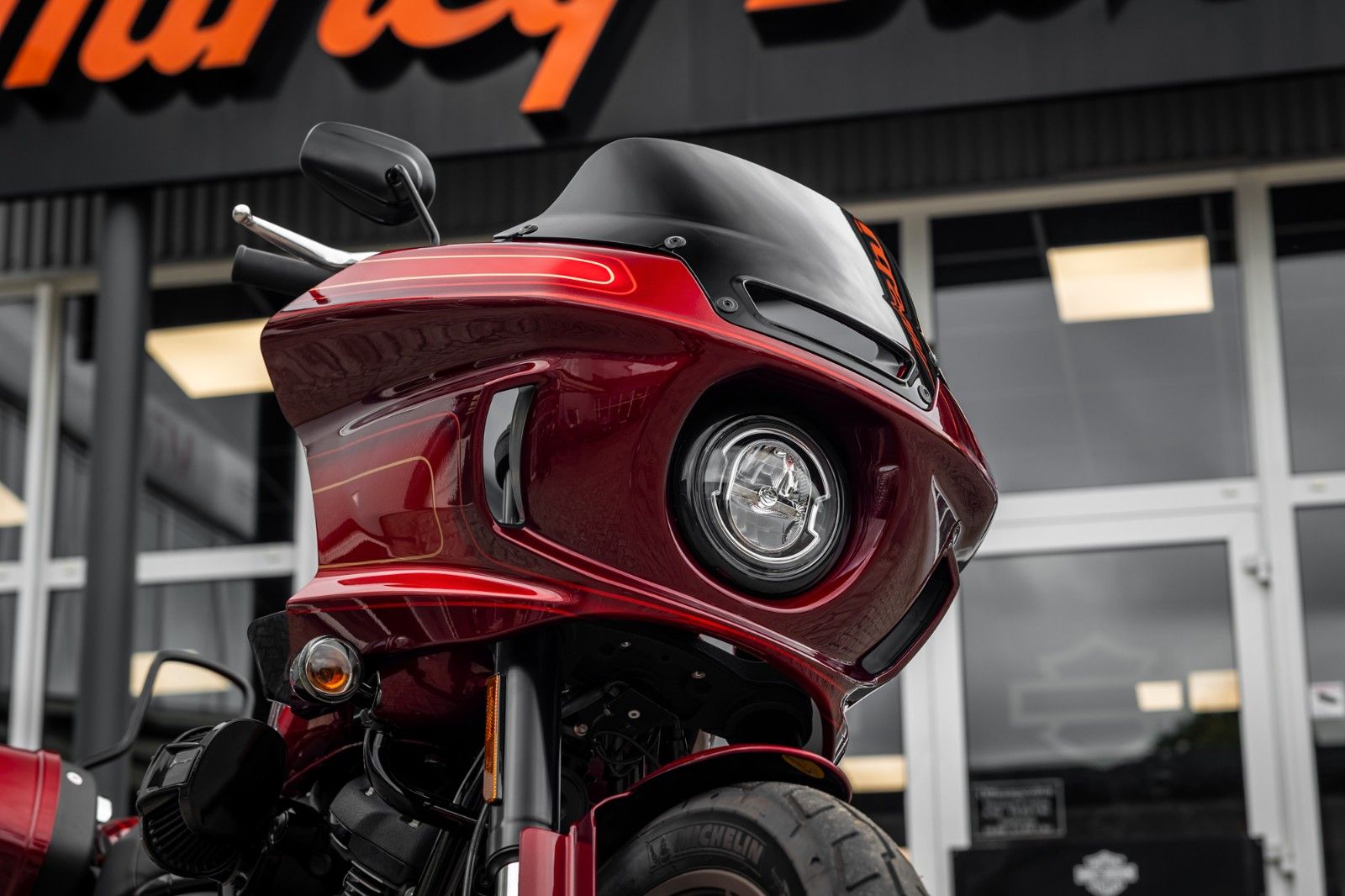 Fahrzeugabbildung Harley-Davidson FXLRST LOW RIDER ST 117 - EL DIABLO Nr. 359/1500